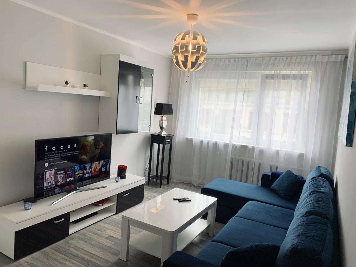 You'Ll Love This Large Apartment! Free Parking! Таллин Экстерьер фото